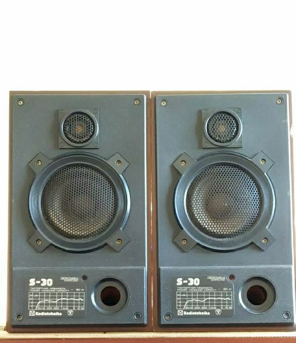 Колонки звуковые громкости ( звоните и покупайте)