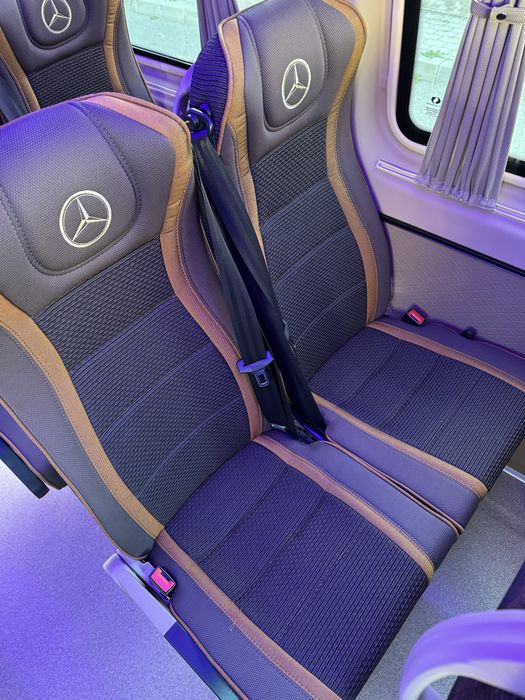 Microbuz Mercedes Sprinter 519 21 loc, interior nou, inclus tva,