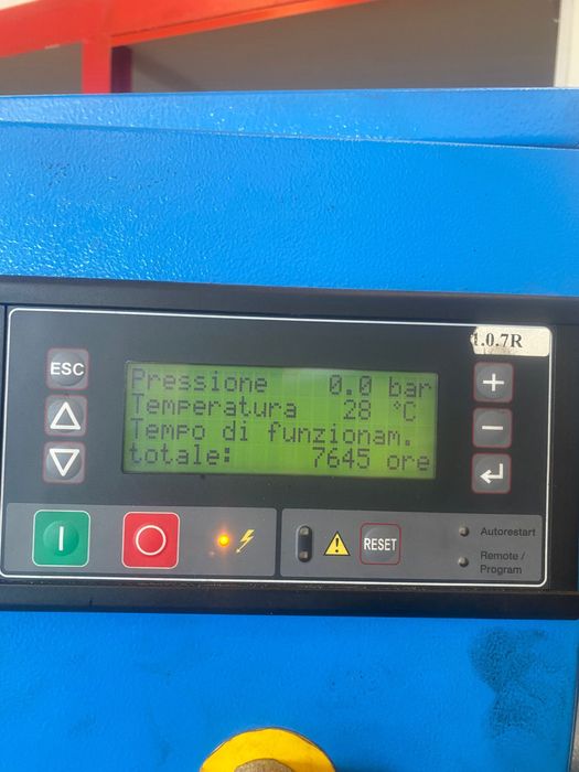 Винтов компресор Abac 15kw с бутилка 500lt и изсушител