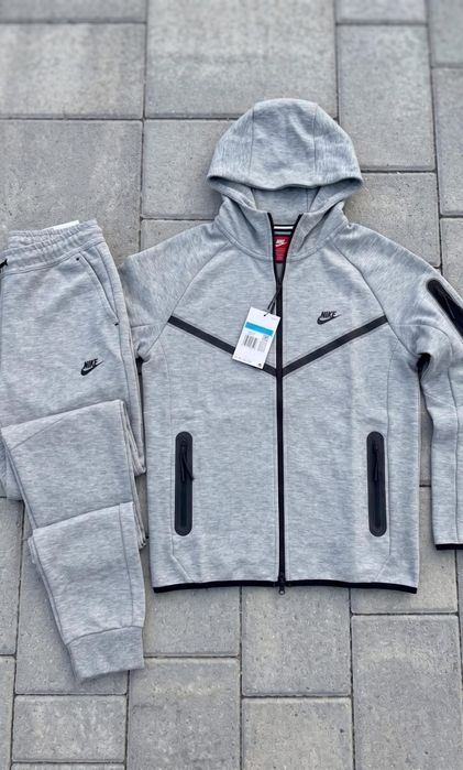 Trening Nike Tech Fleece Gri - Bumbac