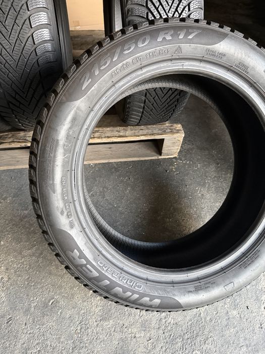 4 anvelope iarna 215/50/17 Pirelli 7.5-8.5 mm DOT 2020!