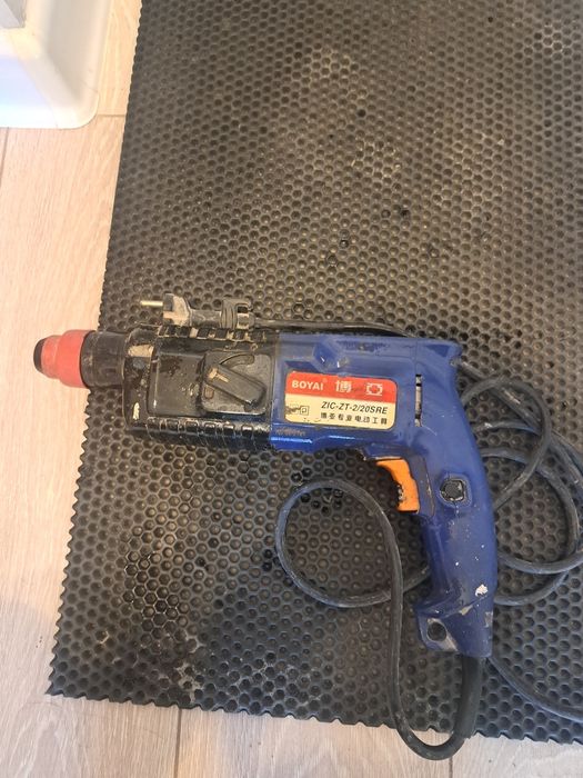 Продаётся  перфоратор