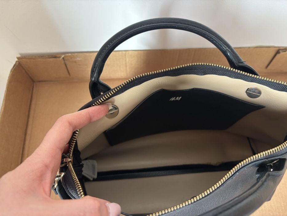 Черна дамска чанта