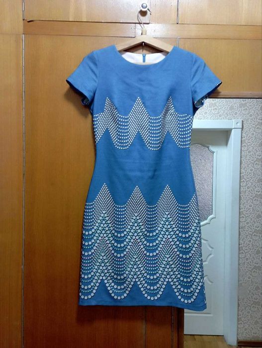 Продаются   хорошие вещи  б/у на девушку 18-20 лет летние и зимние