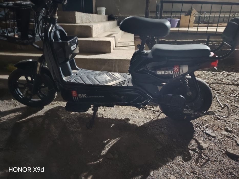 Электроскутер ск8