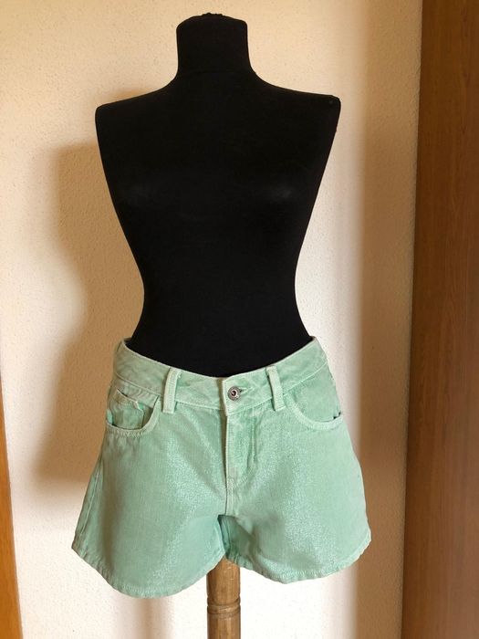 Blugi scurti Guess si BSB