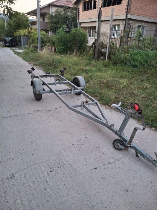 Продавам колесар