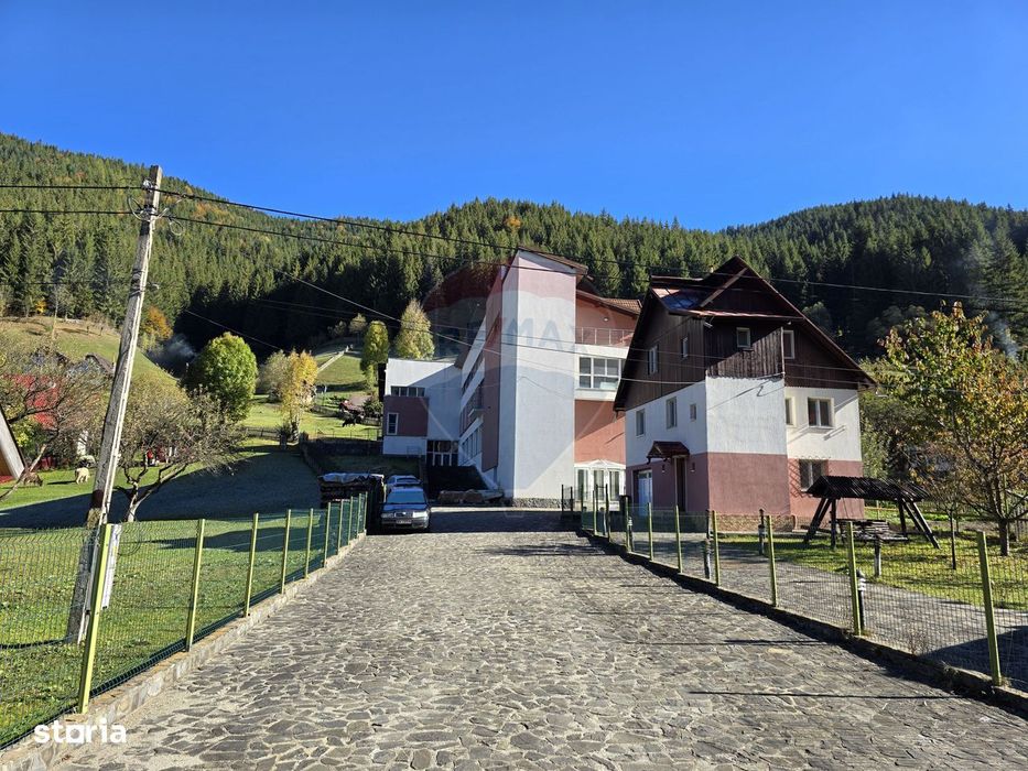Vila / Pensiune / Camin / Azil seniori, zona superba Moeciu, parcare