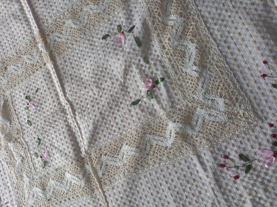 Продам скатерть (хлопок)