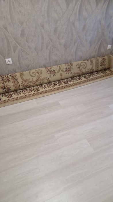 Продам ковер б/у