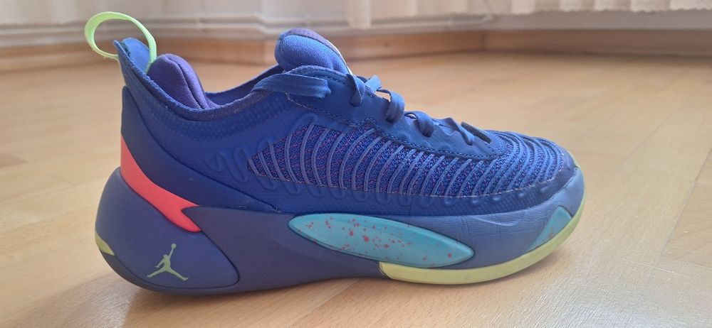 Adidași Air Jordan Luka 1