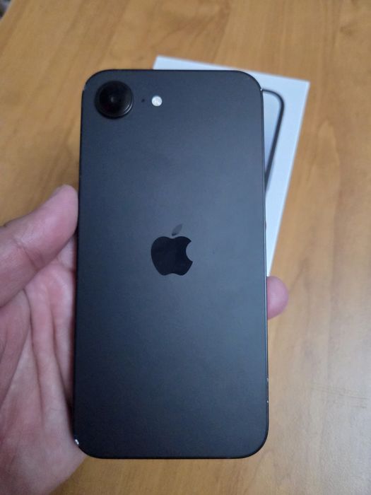 Apple iPhone 16 e 128gb 100% akum