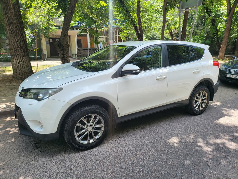 Toyota rav 4 2014