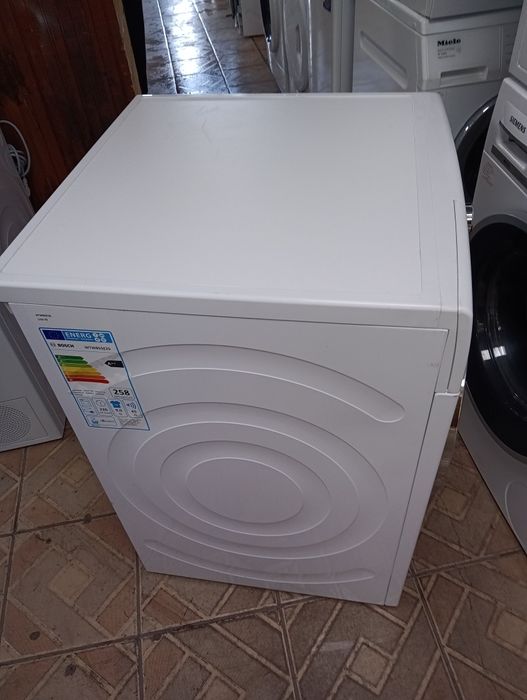 Сушилня с термопомпа Бош Bosch Serie 8 A+++ 9кг 2 години гаранция!