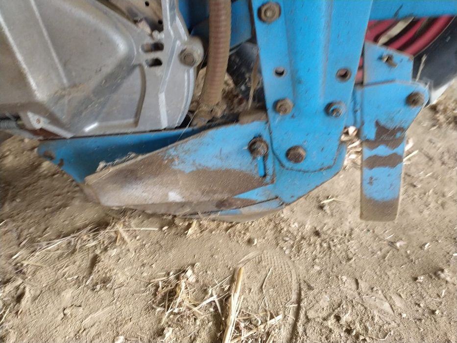 Semantoare de porumb monosem NG pe discuri cu 4 randuri