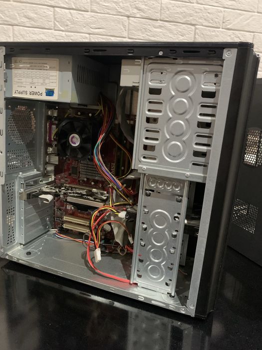 kompyuter zapchastlari sotiladi!