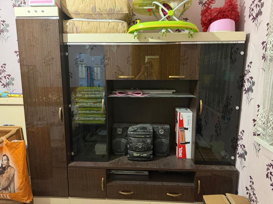 Шкаф продаю срочно!