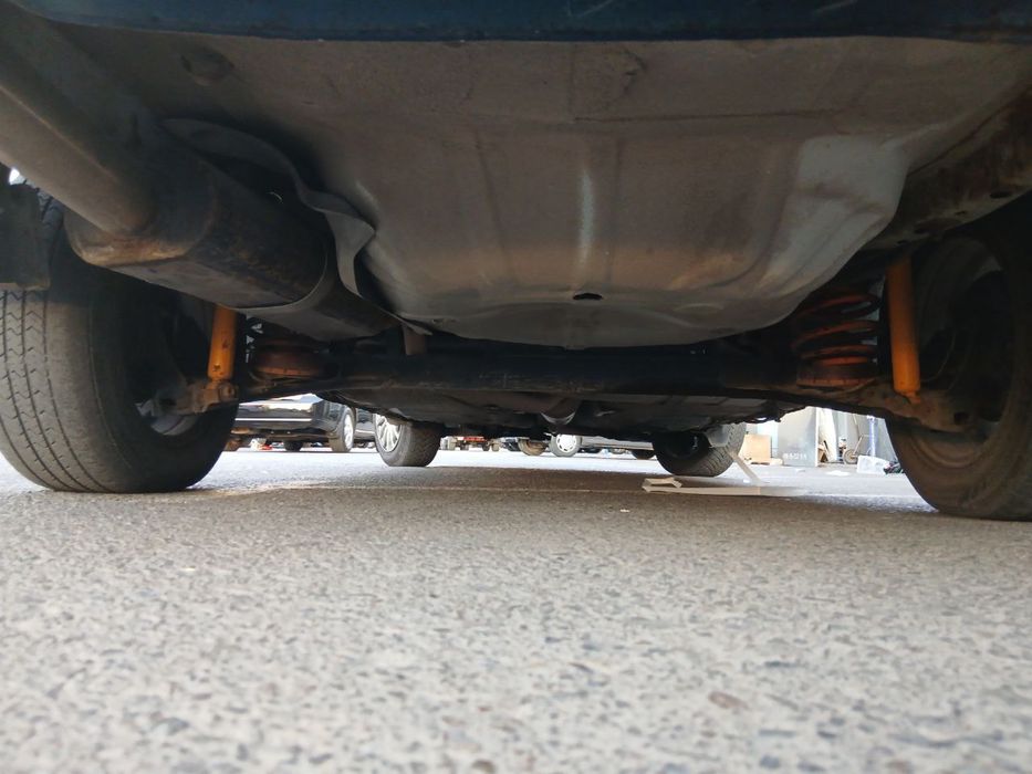 Nexiya 2001 yili yurib turgan moshina