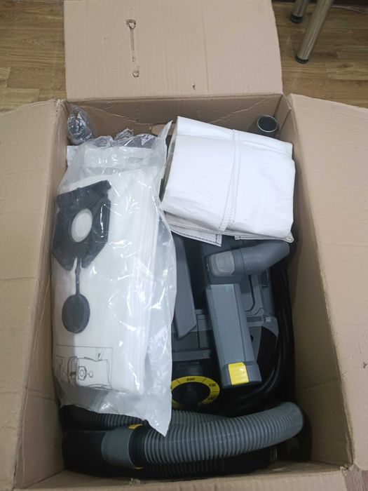 Karcher профессиональный пылесос влажной и сухой уборки NT 30/1 TACT