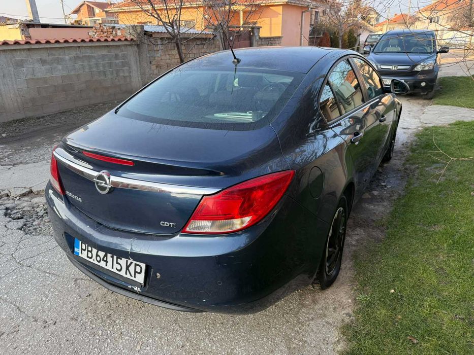 Opel Insignia 2011