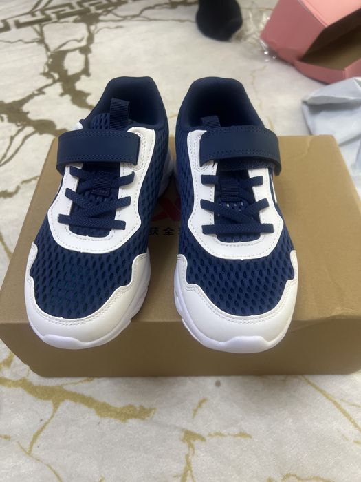 Продам кроссовкий хtep