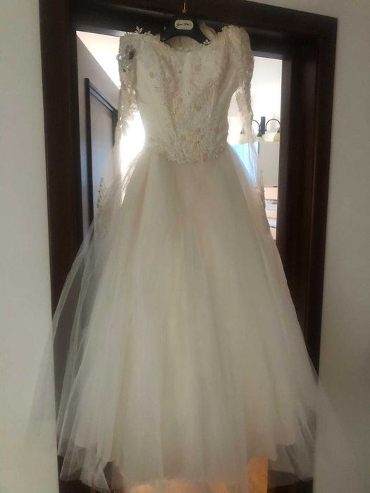 Rochie de mireasa crem  Agnes Toma ,  38