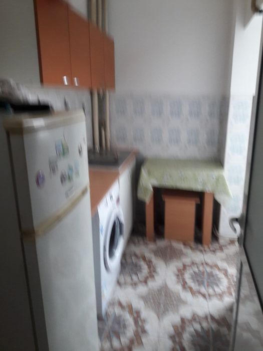Închiriez garsonieră cf1 decomandat Str Școlilor zona Piața Microhală