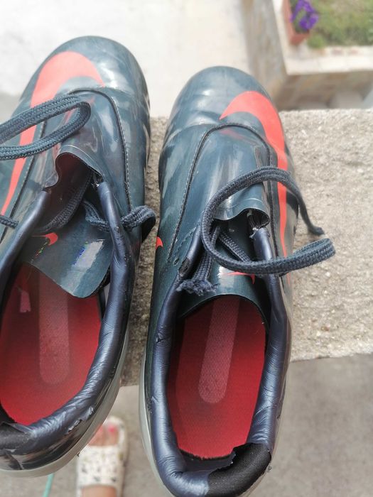 Оригинални детски бутонки NIKE