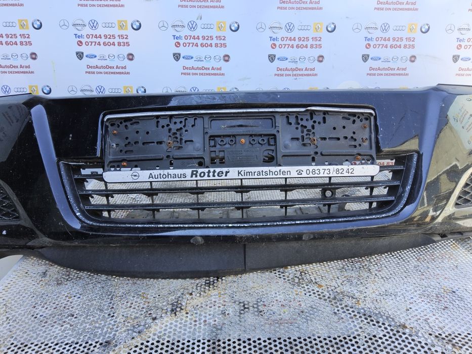 Bara fata Opel Astra H cu spălătoare faruri si proiectoare ceață neagră negru