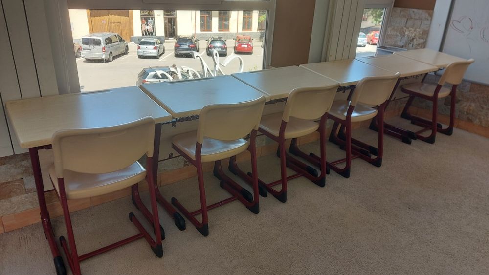 Mobilier scolar ERGONOMIC /profesional  clasele 1-8 set  20 buc.