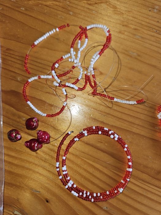 Подарявам мъниста