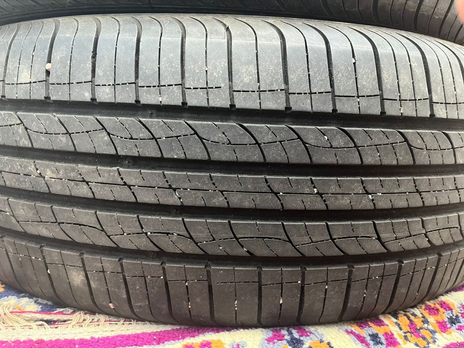 Продам шины б/у в хорошем состоянии
