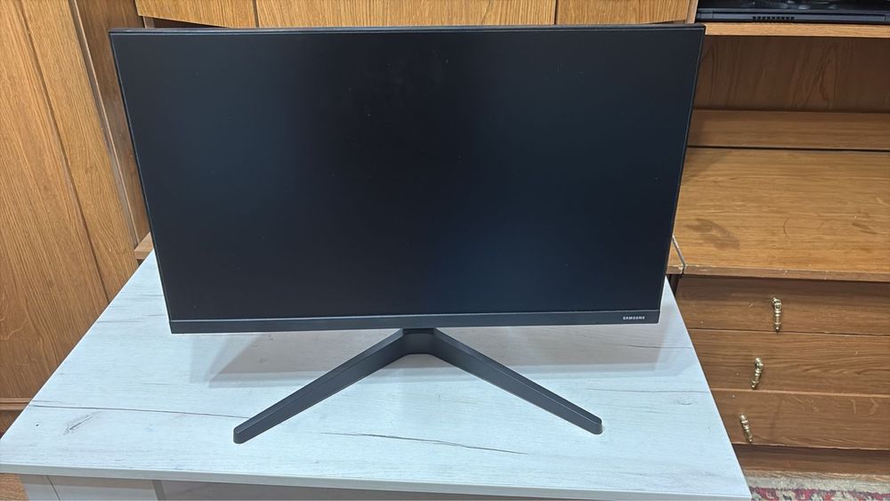 Монитор Samsung F24T350FHI