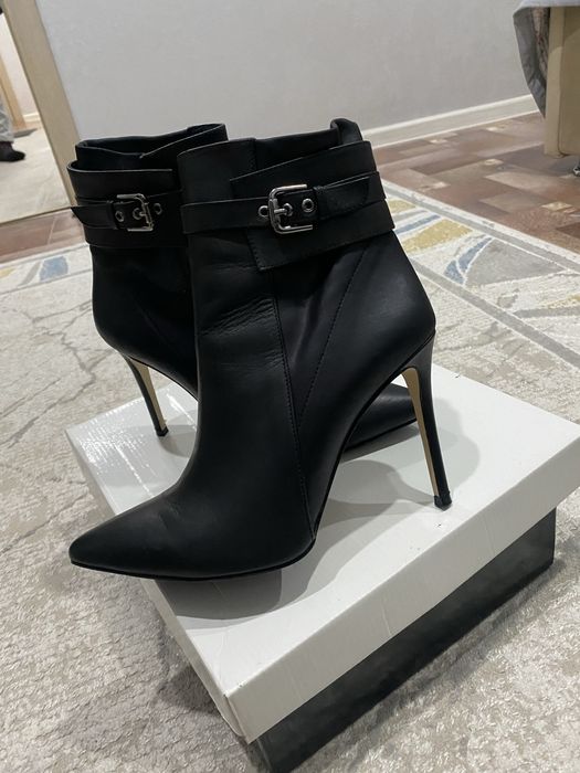 Продам новые ботильоны