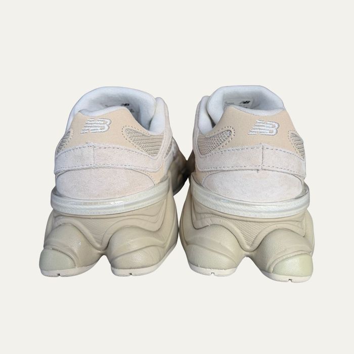 New Balance 9060 светло бежово