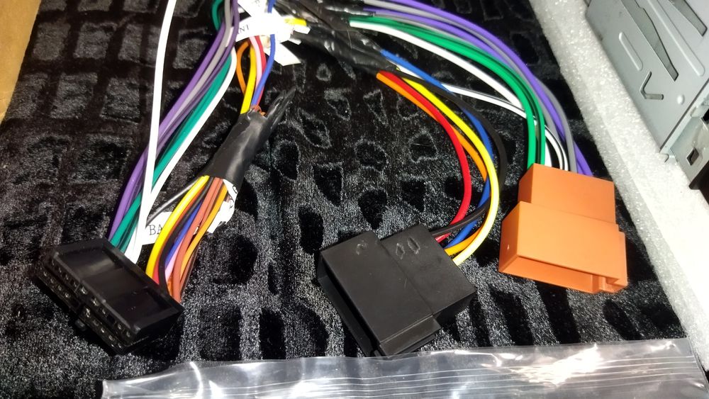 Мултимедия с Андроид, камера, 2гб., 64гб., Bluetooth , Gps, Wi Fi, Usb