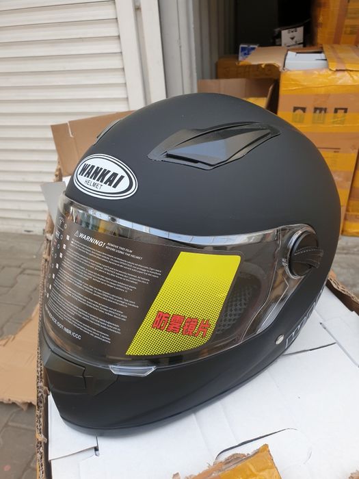 Шлем каска новая