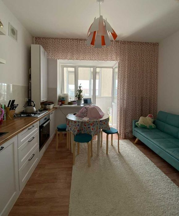 Продам 1комн кв в самом центре Батыс