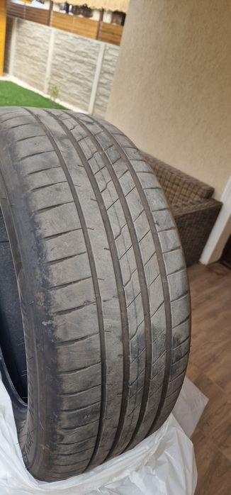Vind 4 anvelope vara Hankook pentru Tesla  ,dot 2026, foarte putin rulate