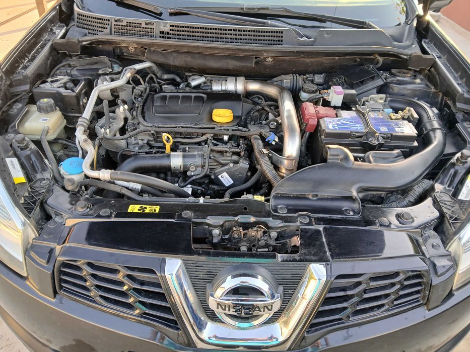 Vând Nissan Qashqai 1,6 diesel