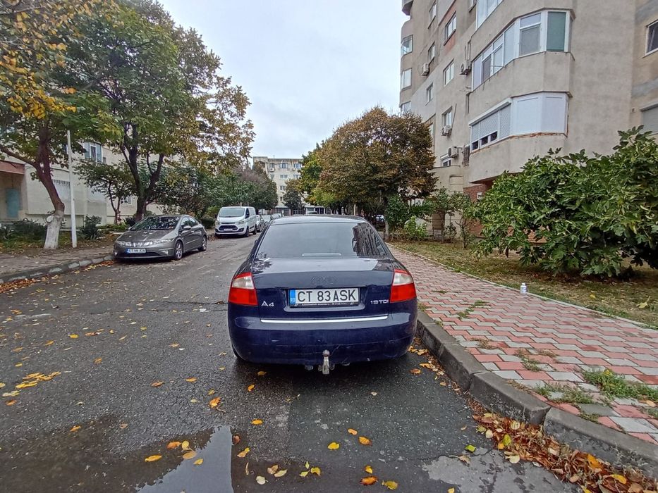 AUDI A4 2004 — imagine 3