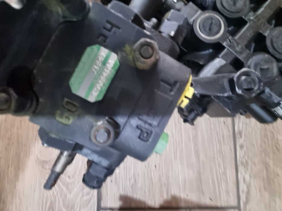 Distribuitoare jcb pe stok