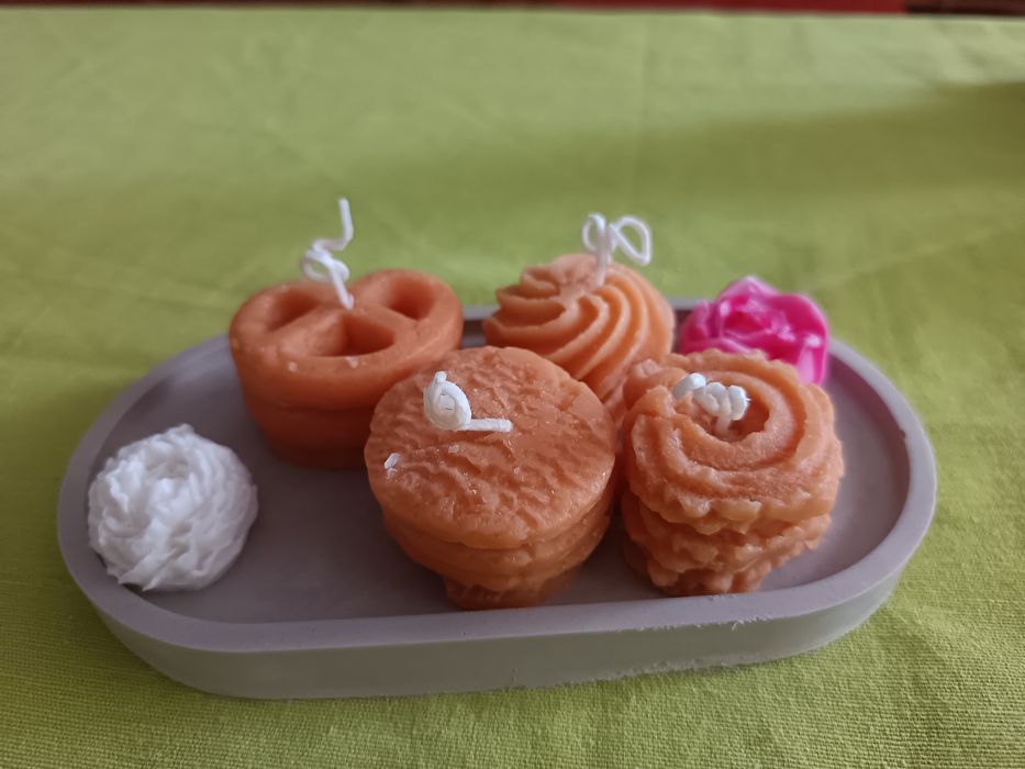 Ароматни свещи и декорация