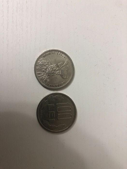 Monede vechi diferite