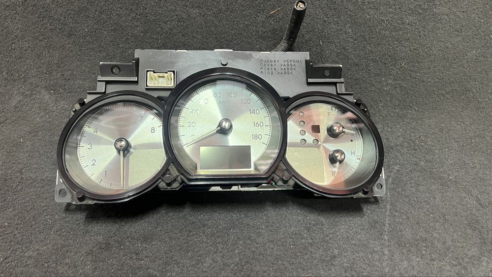 Щиток приборов Лексус GS300