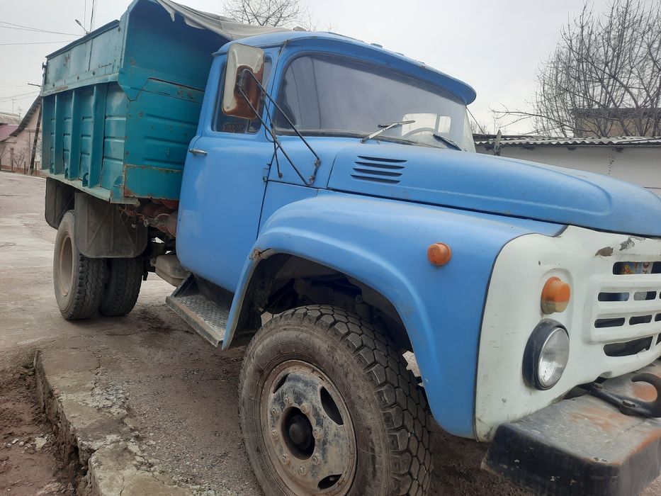 Продаётся ЗИЛ в хорошем состоянии.