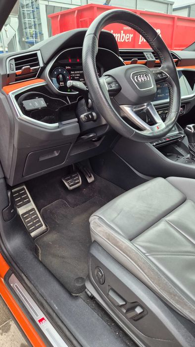 Vand Audi Q3 2.0 35 TDI quattro S tronic S Line 2021 unic proprietar.