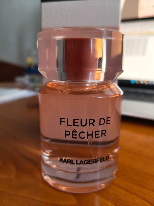 Fleur de Pecher, Karl Lagerfeld