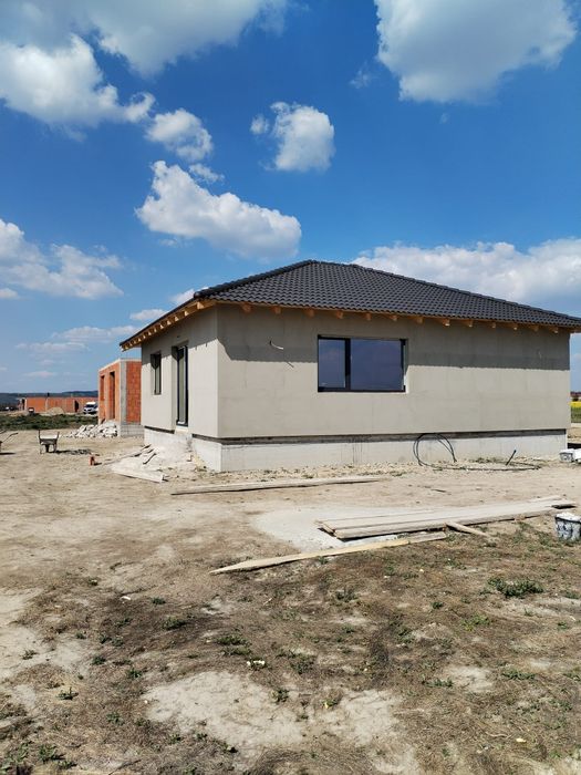 Casă nouă semifinisată Oșorhei