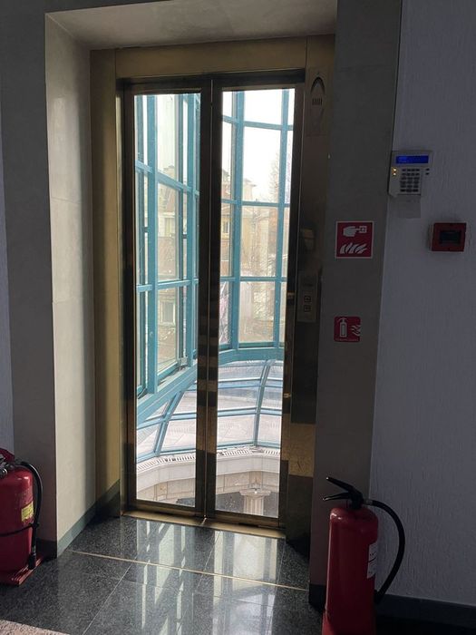 Дава се под наем Офис в София, Център - 30 кв.м за 348.84 € - Снимка #6